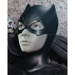 Batgirl Bust