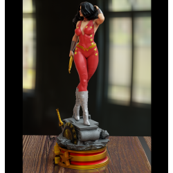 Donna Troy red uniform