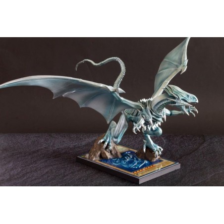 Yu-Gi-Oh - Blue Eyes White Dragon