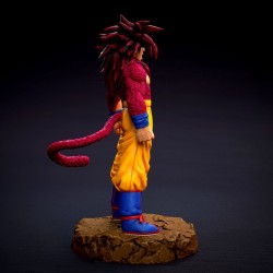 Goku Super Saiyan 4