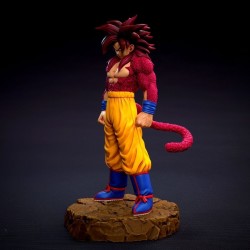 Goku Super Saiyan 4