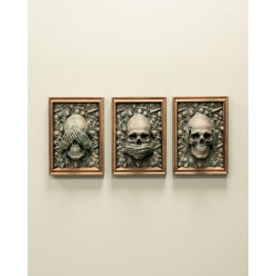 Three wise skulls