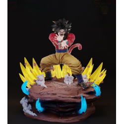 Goku SSJ4 Figure & Bust