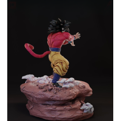 Goku SSJ4 Figure & Bust